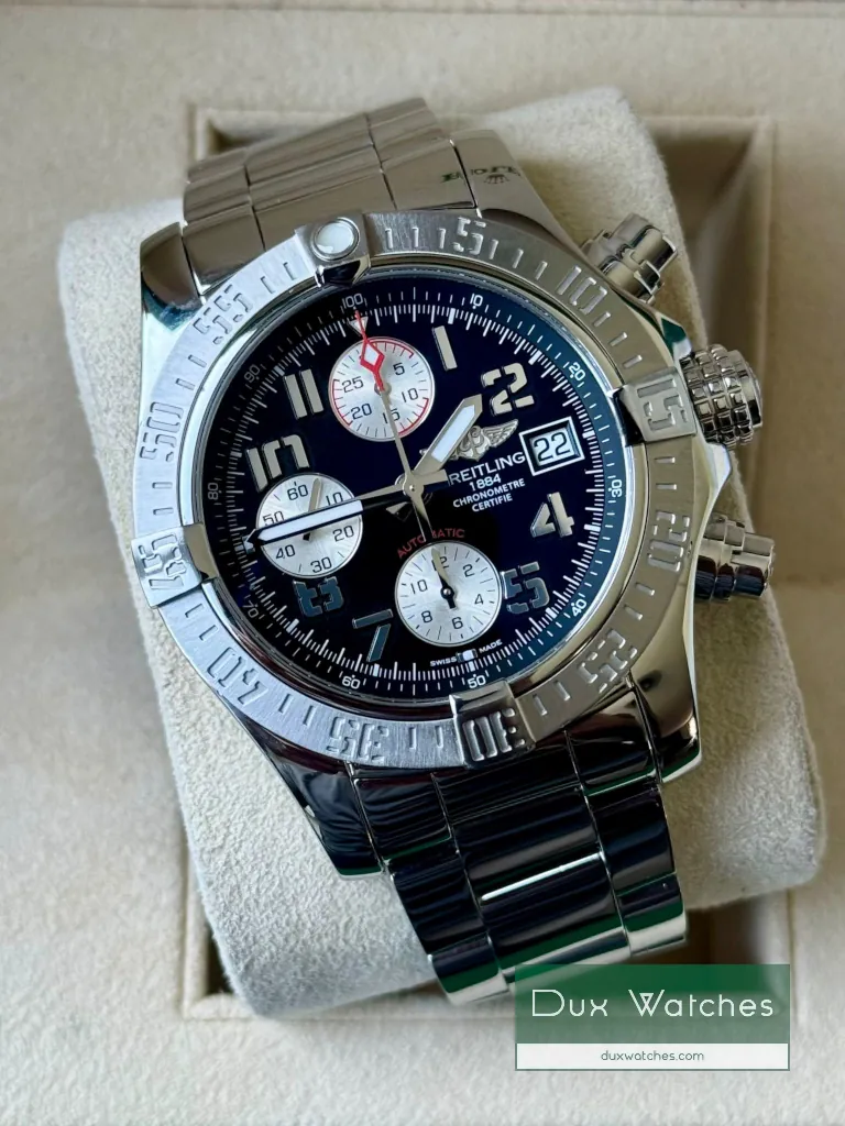 Breitling Avenger II ref A13381 DR01551