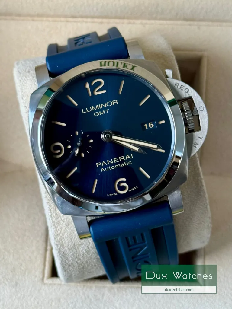 Panerai Luminor GMT ref PAM01033 DR01700
